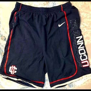 Uconn Huskies Nike Away Game Shorts. Men’ Large. Navy Blue Dri-Fit